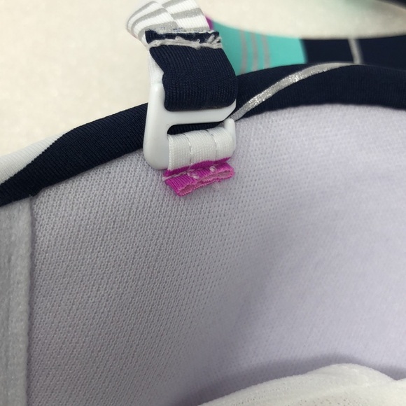 NEW LASCANA Bikini Top Multicolor Striped Halter Push Up Size 32C - Picture 7 of 8